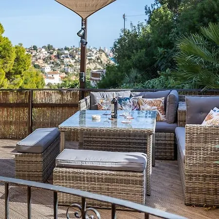 Spanish Style-villa, Heated Pool & Sea View