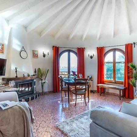 Spanish Style-villa, Heated Pool & Sea View 卡尔佩