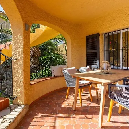 Spanish Style-villa, Heated Pool & Sea View *