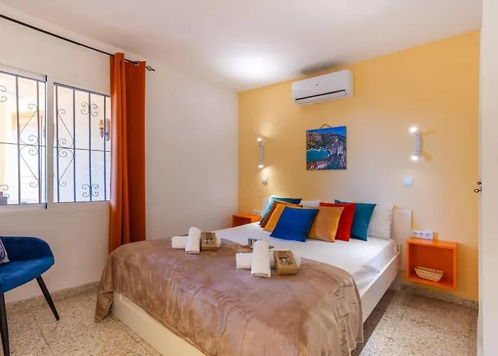 Spanish Style-villa, Heated Pool & Sea View * Calpe