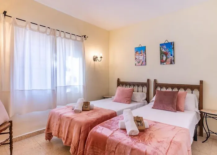 Villa Spanish Style-villa, Heated Pool & Sea View *