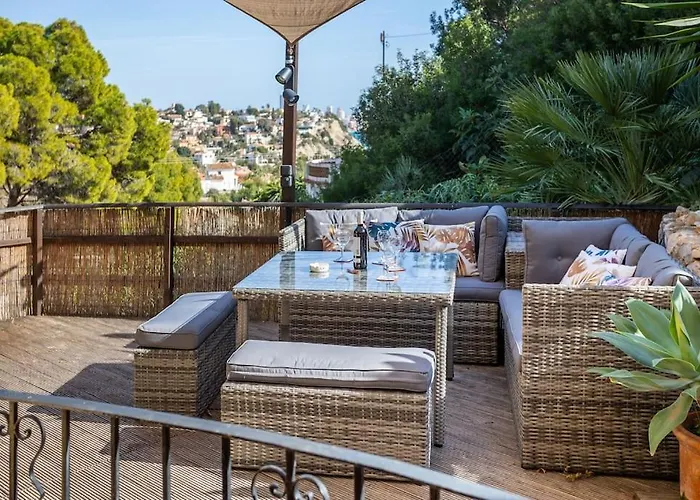 Spanish Style-villa, Heated Pool & Sea View