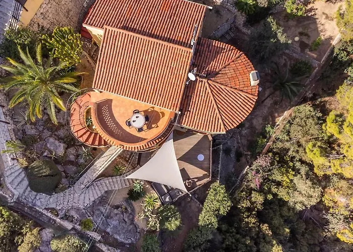 Villa Spanish Style-villa, Heated Pool & Sea View *