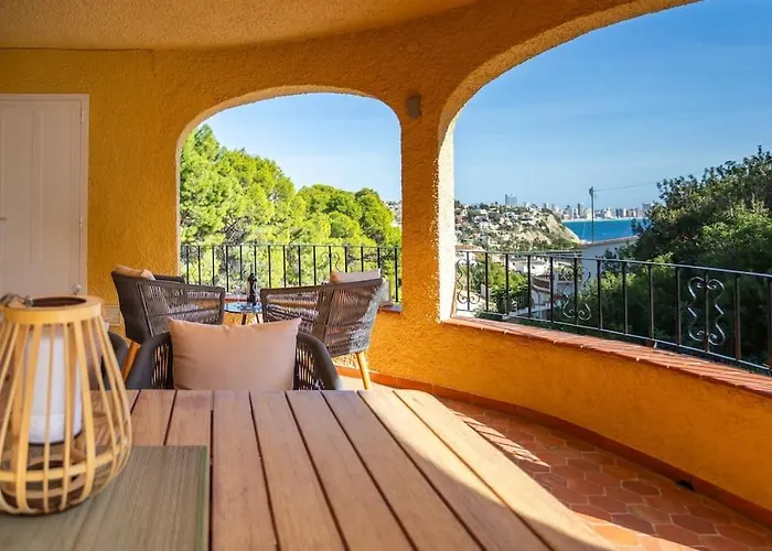 Villa Spanish Style-villa, Heated Pool & Sea View *