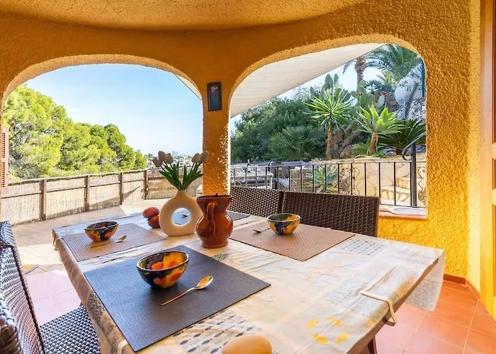 Spanish Style-villa, Heated Pool & Sea View Calpe