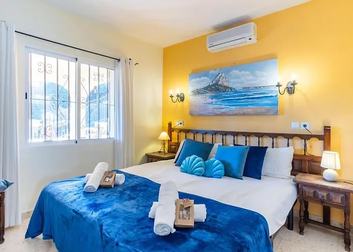 Spanish Style-villa, Heated Pool & Sea View *