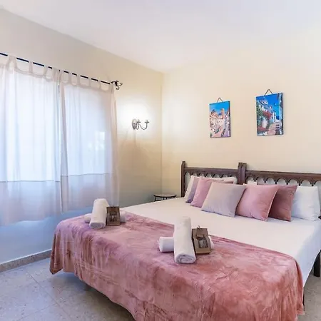 Spanish Style-villa, Heated Pool & Sea View Кальпе