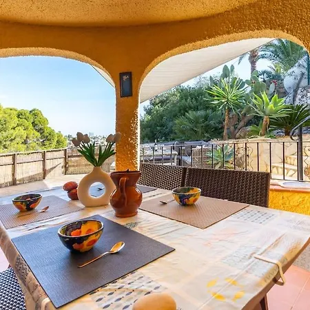 Spanish Style-villa, Heated Pool & Sea View Кальпе